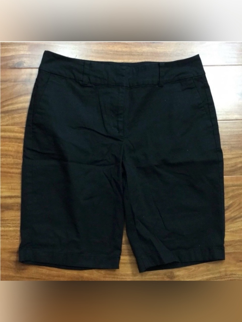 Ann Taylor Women's Black Curvy Stretch Midrise Bermuda Shorts Size 6 Classic
